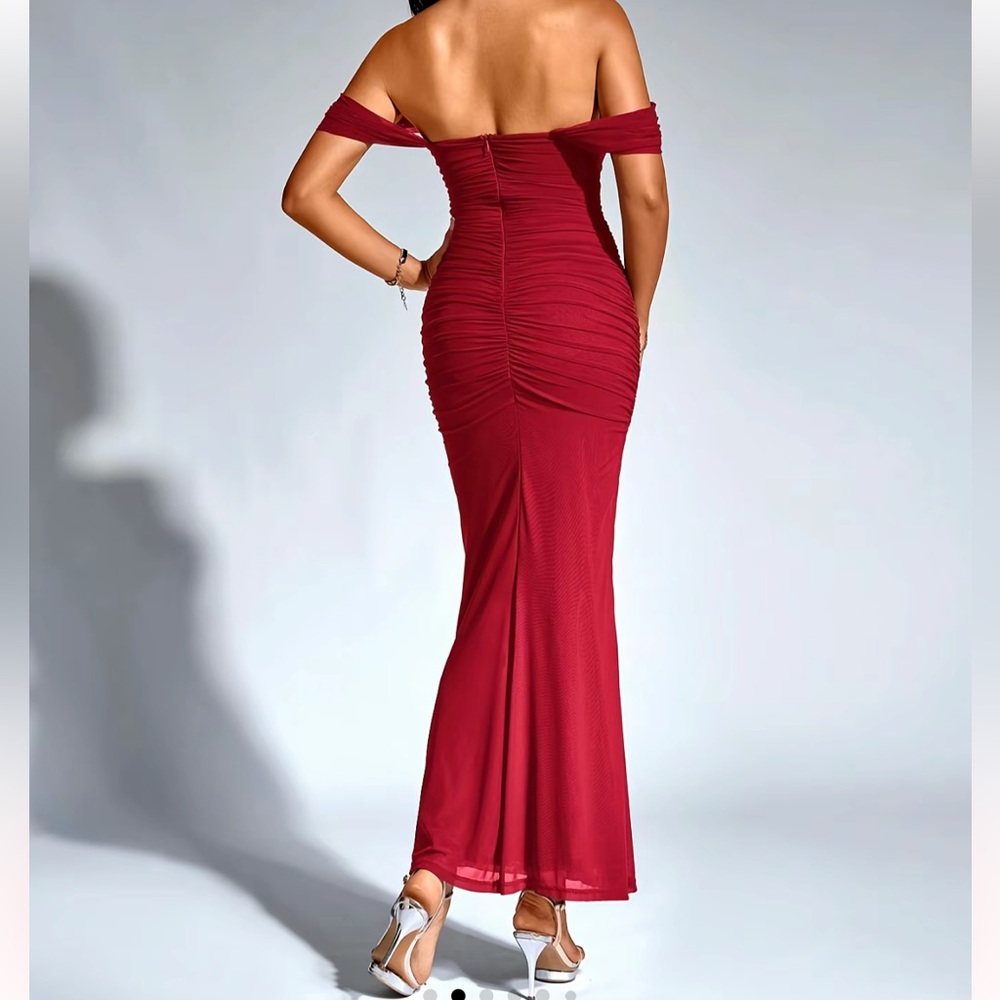 Off the shoulder long red ruched dress